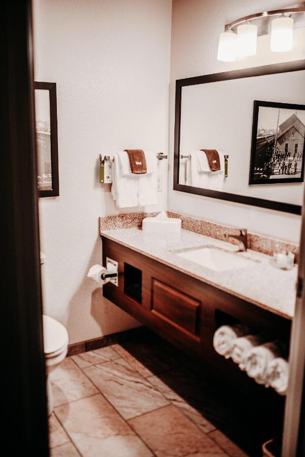 Cobblestone Hotel & Suites International Falls Eksteriør bilde