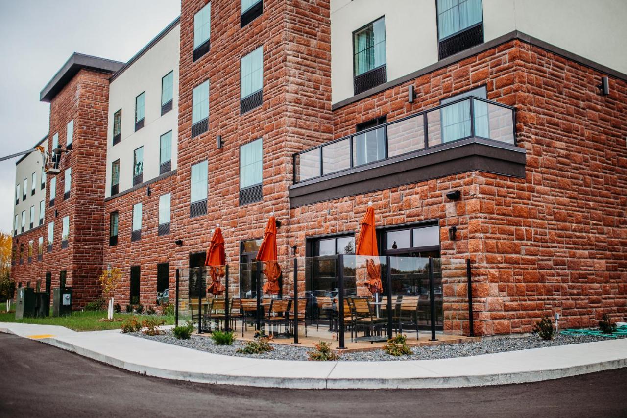 Cobblestone Hotel & Suites International Falls Eksteriør bilde